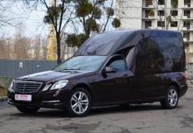 Фото Mercedes-Benz E-Class