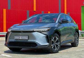 Фото Toyota BZ4X
