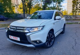 Фото Mitsubishi Outlander