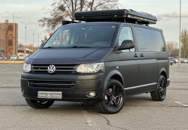 Фото Volkswagen Multivan