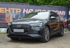 Фото Audi E-tron