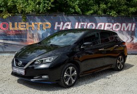 Nissan  Leaf 