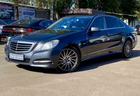 Фото Mercedes-Benz E-Class