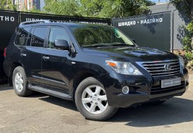 Фото Lexus LX