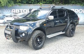 Mitsubishi L200 2008 чорний