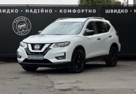 Фото Nissan Rogue